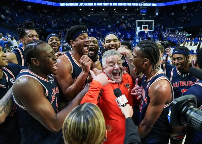 Auburn head coach Bruce Pearl and his No.1 Tigers celebrate